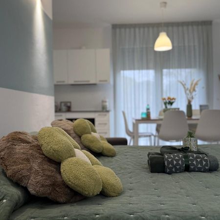 "La Terrazza Di Via Roma" Delta Del Po - Private Parking Apartment Porto Viro Bagian luar foto