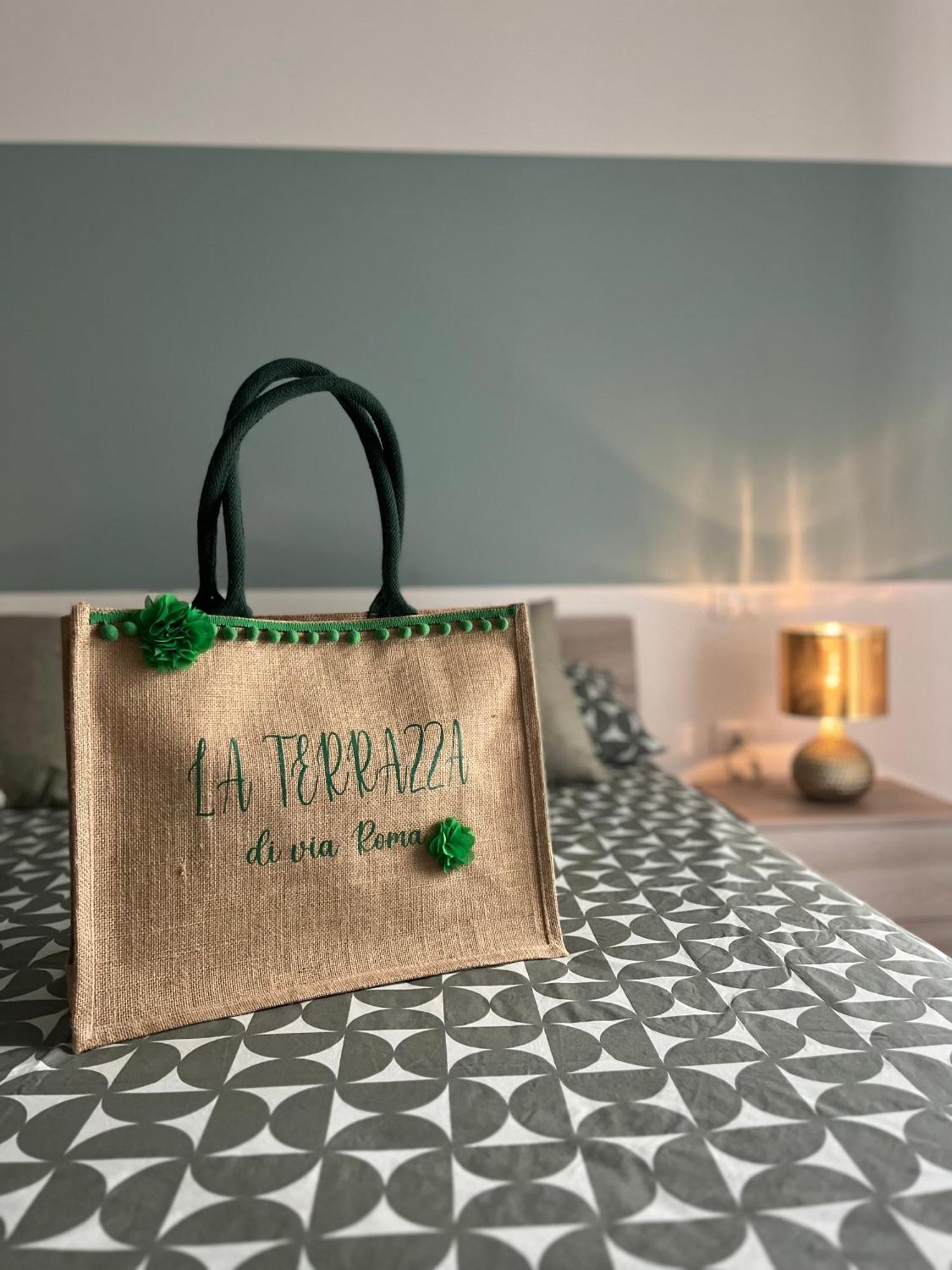 "La Terrazza Di Via Roma" Delta Del Po - Private Parking Apartment Porto Viro Bagian luar foto
